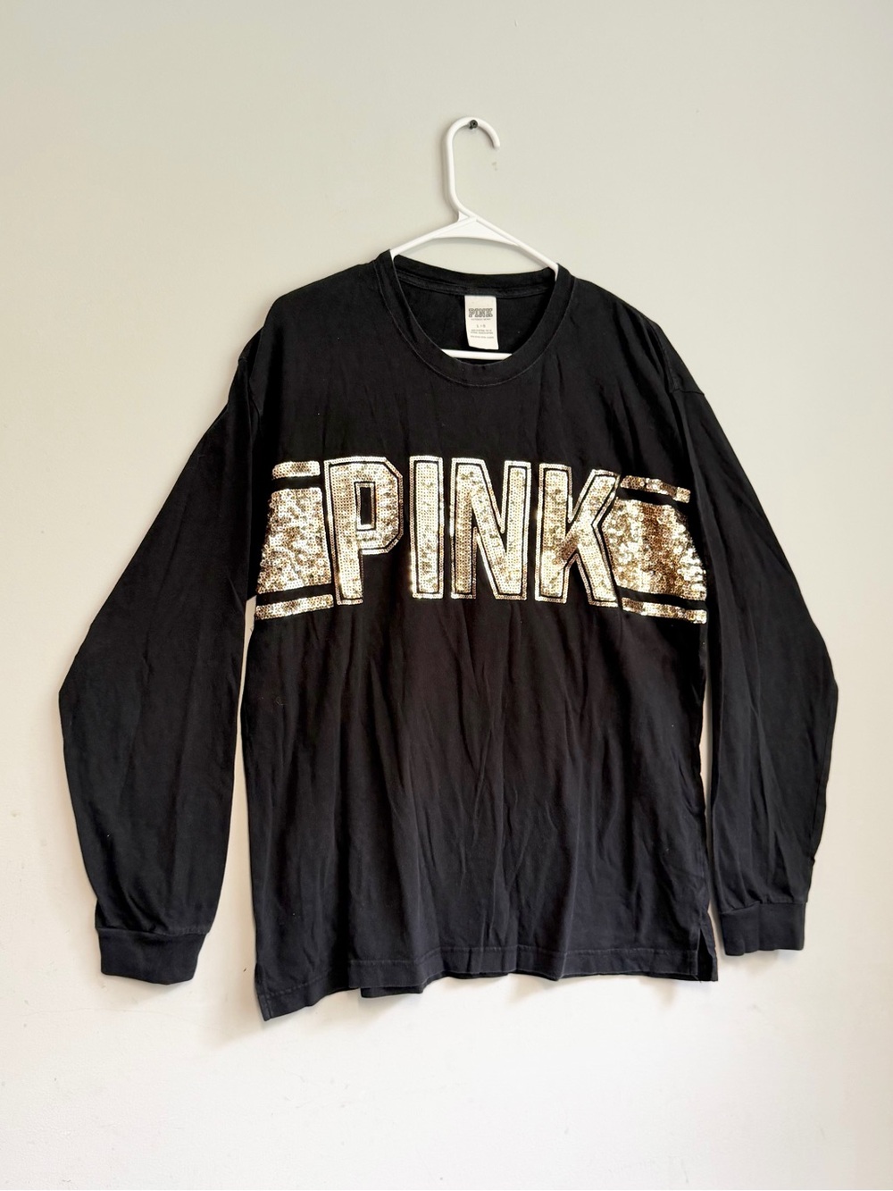 PINK Victoria’s Secret Black Sequin Logo Long Sleeve Tee L